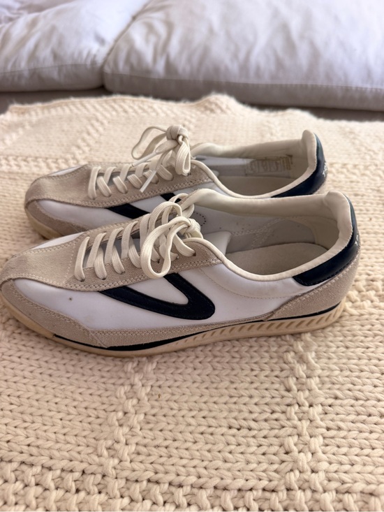 Tretorn Shoes - Tretorn White and Navy Retro Low-Top Sneakers